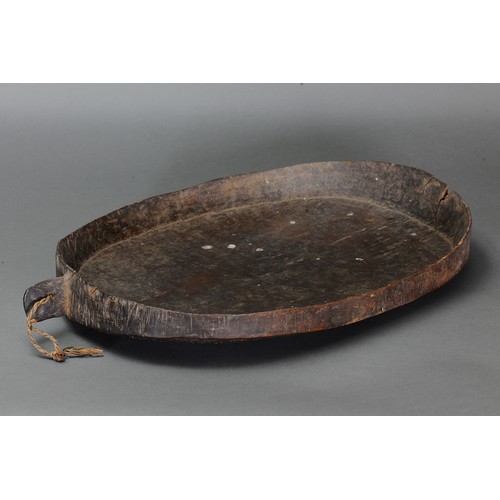 218 - Fine early Large Highlands Plate, Papua New Guinea. Carved hardwood. Approx L69 x 45cm. PROVENANCE E... 