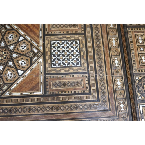 1189 - Traditional Moroccan inlaid table with matching armchairs, well appointed inlay, table approx 78cm h... 