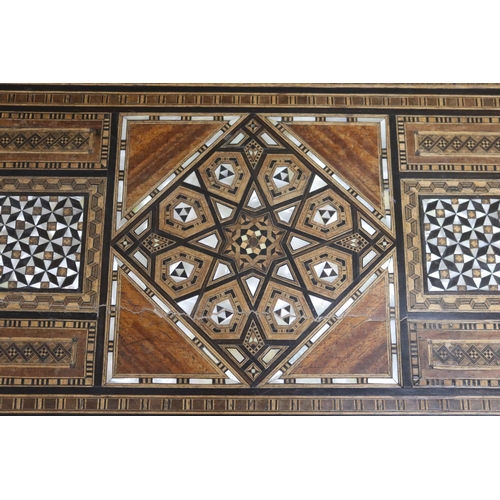 1189 - Traditional Moroccan inlaid table with matching armchairs, well appointed inlay, table approx 78cm h... 