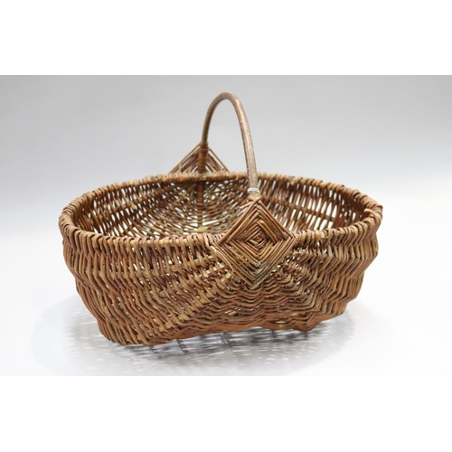 1258 - Two French woven pickers baskets, approx 34cm H (including handle) x 47cm W x 36cm D and shorter (2)