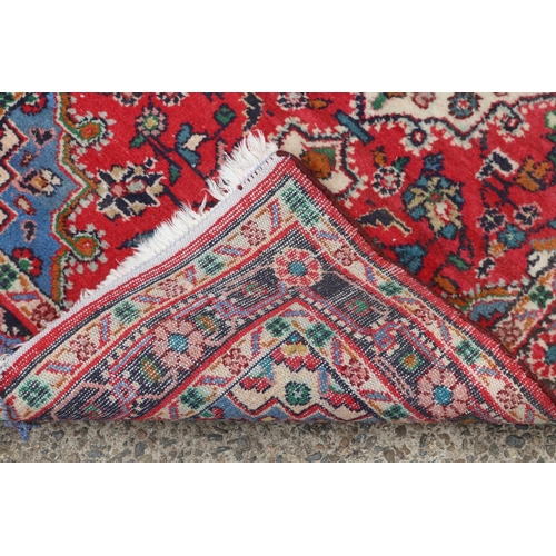 1304 - Eastern woollen carpet, approx 80cm x 138cm