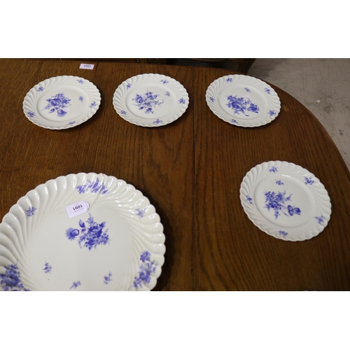 1091 - Haviland porcelain dessert service, approx 31cm Dia and smaller