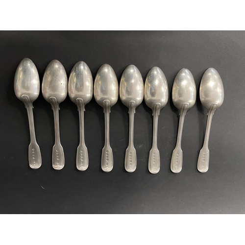 125 - Set of eight antique Victorian hallmarked sterling silver fiddle and thread pattern spoons, London 1... 