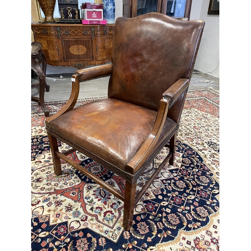 225 - Antique English Gainsborough Mahogany armchair with brown patinated leather upholstery. Good conditi... 