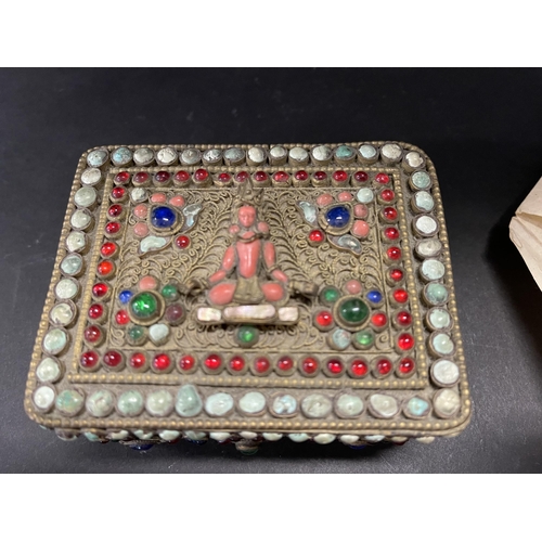 257 - Tibetan semi precious stone mounted filigree silver box, unmarked, approx 10.5 cm x 8.5 cm depth, 4.... 