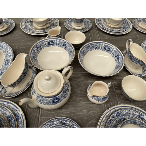 24 - Mulberry Longton Hall extensive blue and white service, comprising of 2 tureens, 2 serving bowls, 2 ... 