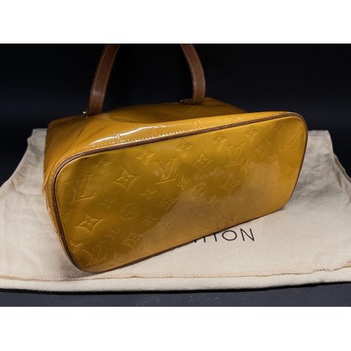 113 - Louis Vuitton Paris Vernis Houston bag, embossed leather, with original dust bag