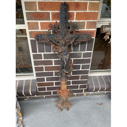 419 - Antique French cast iron cross, 129 cm high  x 61 cm wide