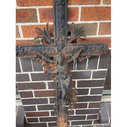 419 - Antique French cast iron cross, 129 cm high  x 61 cm wide