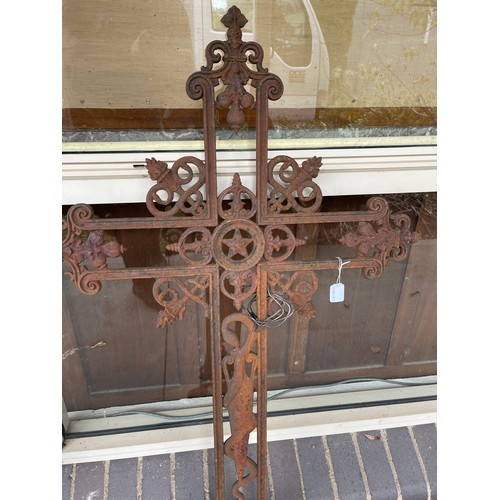 421 - Antique French cast iron cross, 134 cm x 75 cm