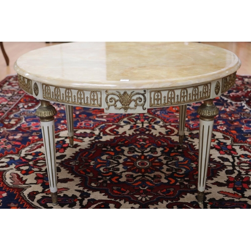 1270 - Vintage French marble topped coffee table, standing on fluted legs, white & gilt painted frame, appr... 