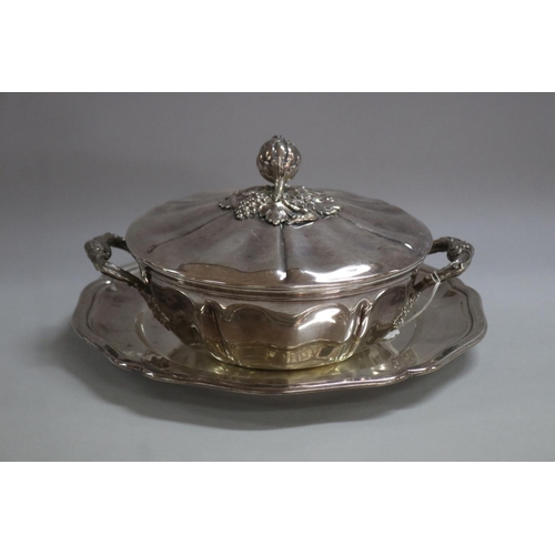 1288 - Vintage French silver plated lidded twin handled tureen with matched under dish, total approx 14cm H... 