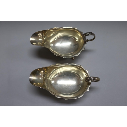 1259 - Pair of sterling silver sauce boats, Birmingham 1929-30, Barker Bros silver Ltd, total approx 300 gr... 