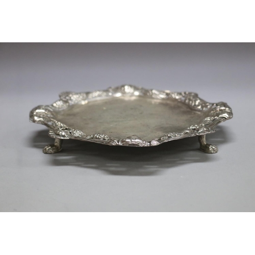 1088 - Antique English George II hallmarked sterling silver salver with pierced boarder, by William Peaston... 