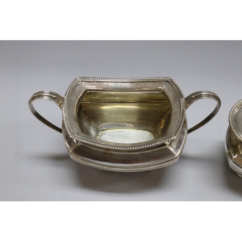 1176 - Antique Edward VII hallmarked sterling silver sugar & creamer, Sheffield 1907-8, maker Joseph Rodger... 