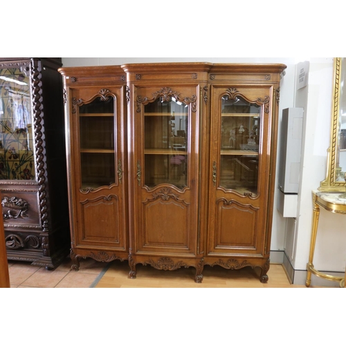 1147 - Vintage French Louis XV style there door breakfront bookcase, approx 185cm H x 183cm L x 52cm W