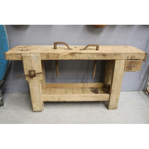 1169 - Old rustic French work bench, with vice & bulldog clips, approx 161cm L x 46cm W x 78cm H