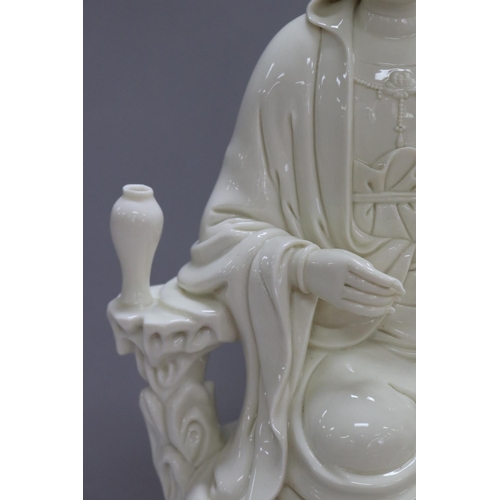 1112 - Chinese Blanc de Chine Guanyin figure, with box, figure approx 44cm H x 25cm L x 18cm W