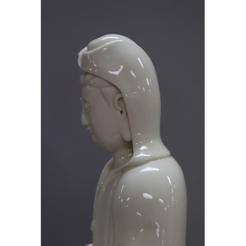 1112 - Chinese Blanc de Chine Guanyin figure, with box, figure approx 44cm H x 25cm L x 18cm W