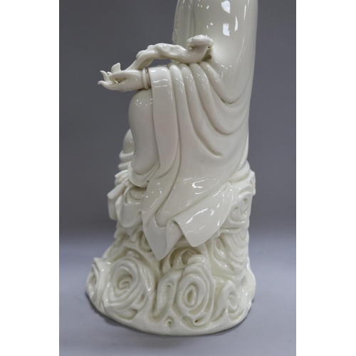 1112 - Chinese Blanc de Chine Guanyin figure, with box, figure approx 44cm H x 25cm L x 18cm W