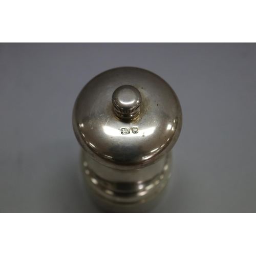 1353 - Modern hallmarked sterling silver pepper grinder, marked for DRM, London, 2000s, approx 10.5cm H x 5... 