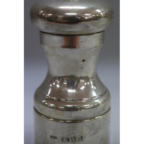 1353 - Modern hallmarked sterling silver pepper grinder, marked for DRM, London, 2000s, approx 10.5cm H x 5... 