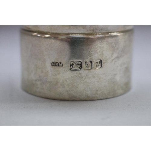 1353 - Modern hallmarked sterling silver pepper grinder, marked for DRM, London, 2000s, approx 10.5cm H x 5... 