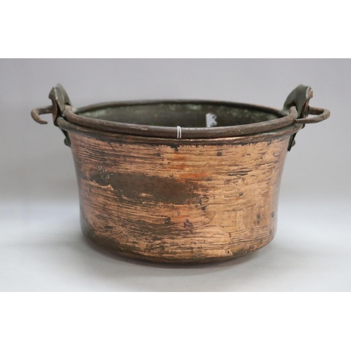1386 - Antique French copper swing handled pan, approx 15cm H x 28cm dia (excluding handle)