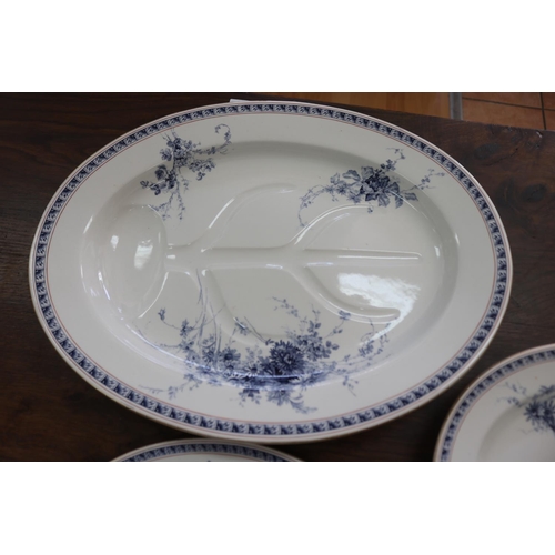 1411 - Three graduating Royal Worcester platters, approx 48cm x 37cm & smaller (3)
