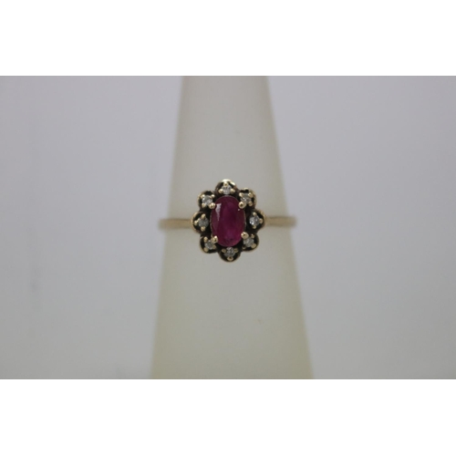 1122 - Diamond and ruby set 9ct gold ring, size H