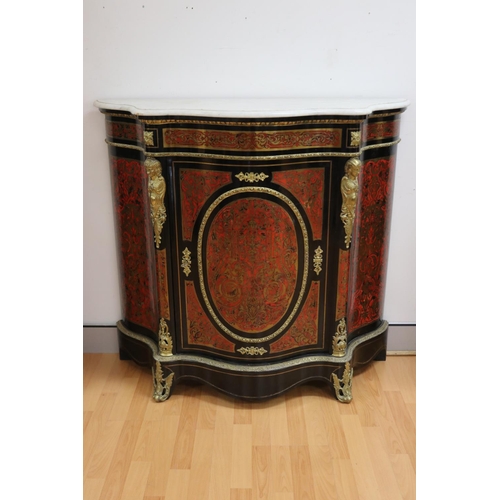 1103 - Fine antique French Napoleon III red Boulle cabinet, serpentine shape, with white marble top & singl... 
