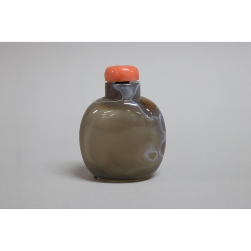 5 - Chinese agate snuff bottle with coral stopper, approx 7cm H