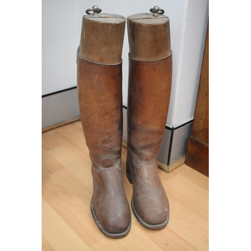 1018 - Pair of French leather riding boots, with original wooden stretchers,  approx 40cm H x 7.5cm W x 28c... 