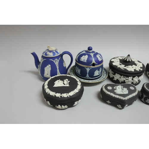 66 - Collection of Wedgwood in black and dark blue jasperware, 19th and 20th century (9)