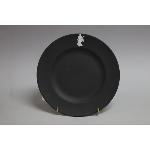 89 - Wedgwood black basalt plate and a pair of small circular lidded trinket boxes, approx 20cm Dia and s... 