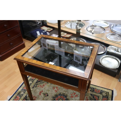 174 - Mid 20th century Antique style Bijouterie table, with yew wood veneer top with rosewood cross bandin... 