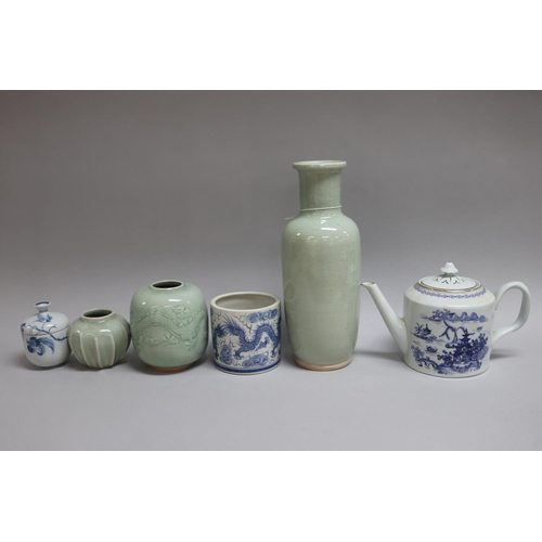 185 - Collection of oriental porcelain