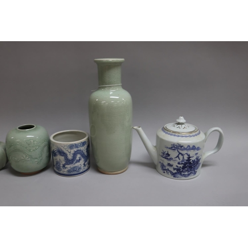 185 - Collection of oriental porcelain