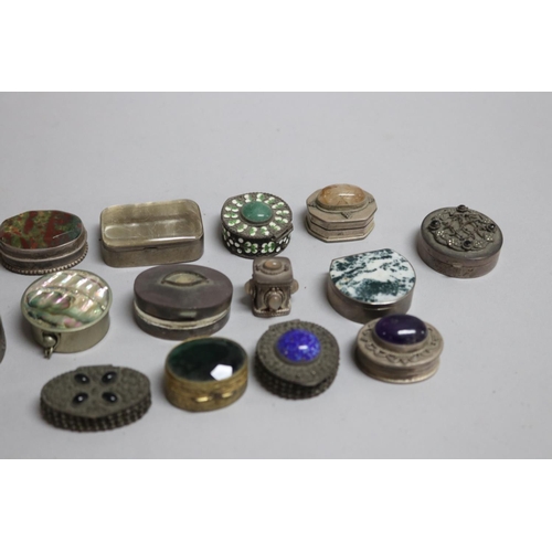 272 - Collection of small Indian silver trinket boxes, some set with semi precious stones, approx 5cm W an... 