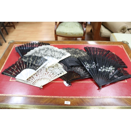 301 - Collection of antique 19th century fans with mainly panels to them (8)