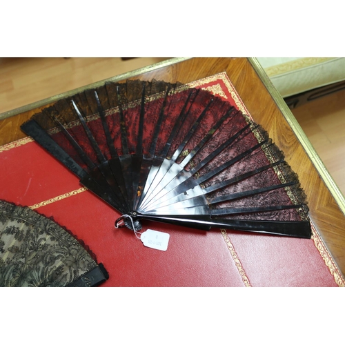 301 - Collection of antique 19th century fans with mainly panels to them (8)