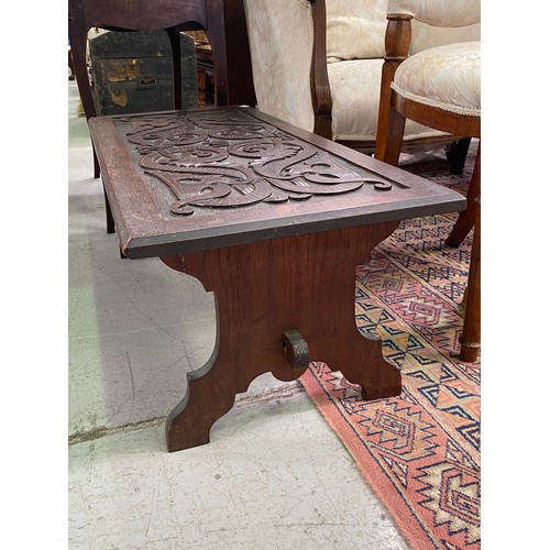 5050 - Small side table with carved top, approx 34cm H x 91cm L x 40cm W