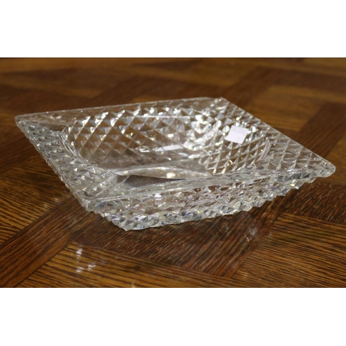 5094 - Large glass ash tray, has some chips, approx 6cm H x 23cm sq