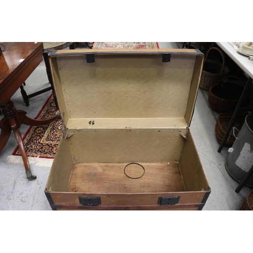 5098 - Old French travelling trunk, approx 45cm H x 79cm W x 48cm D