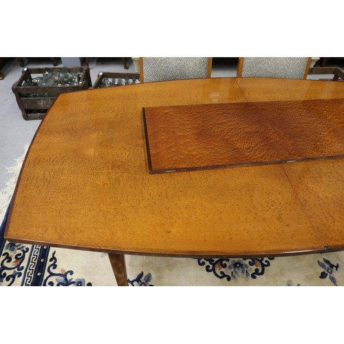 5138 - Mid century dining table, of shaped top, extra leaf, standing on tapering legs, approx 73cm H x 192c... 