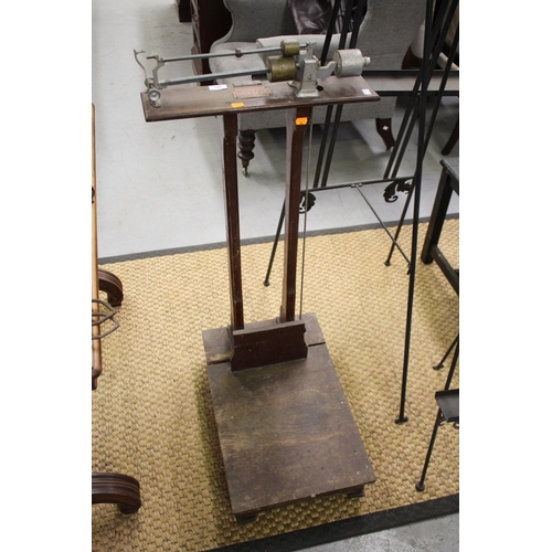 5153 - Antique French wooden platform weighing scales, approx 103cm H