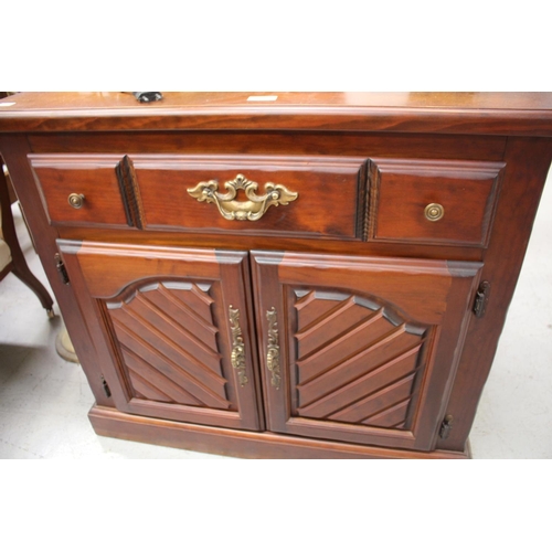 5166 - Berryman side cabinet, approx 88cm H x 86cm W x 48cm D