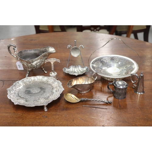 5181 - Assortment of silver plate, approx 20cm Dia and smaller