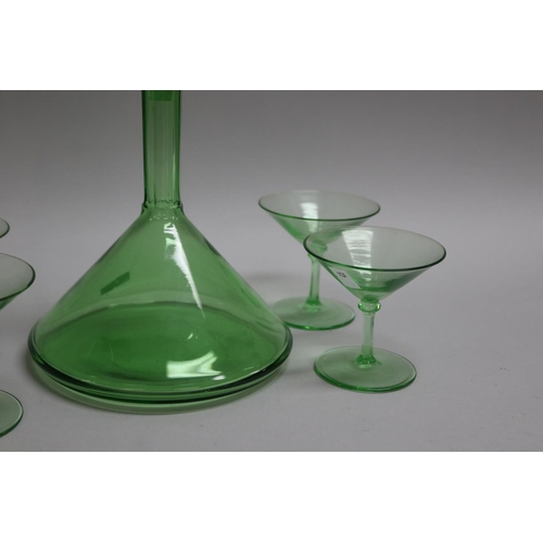 374 - Art Deco green glass liqueur set with a decanter and four matching glasses, decanter approx 25cm H (... 