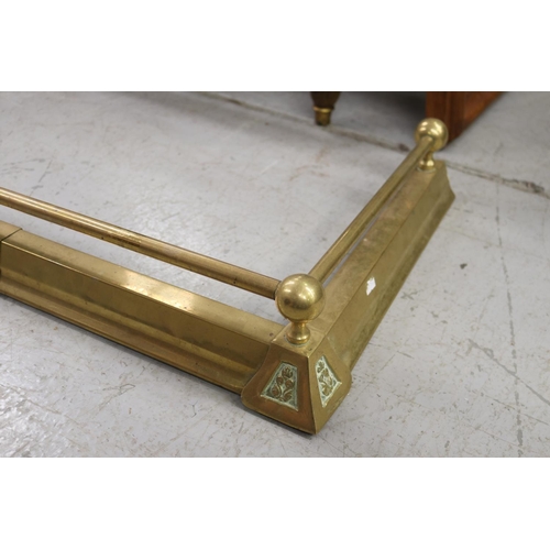 5239 - Antique brass fire fender, approx 14cm H x 144cm W x 43cm D